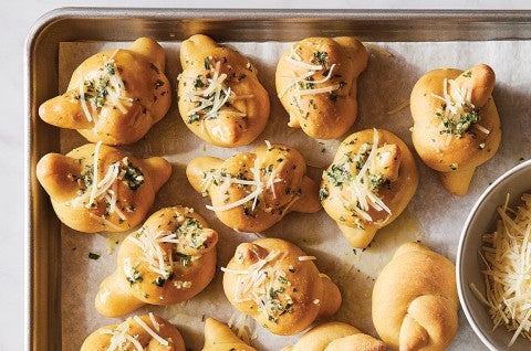 Keto-Friendly Garlic Knots