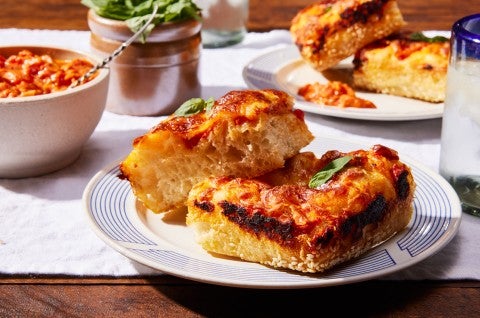 Sesame-Crusted Spicy Pizza