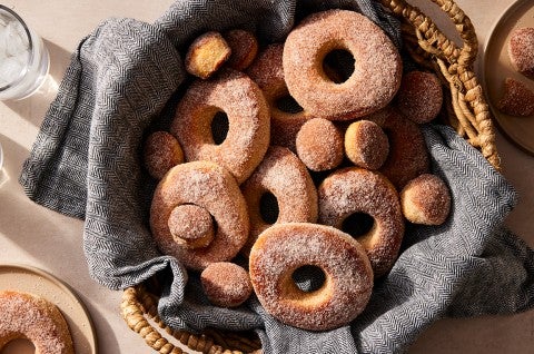 Spiced Baked Doughnuts 