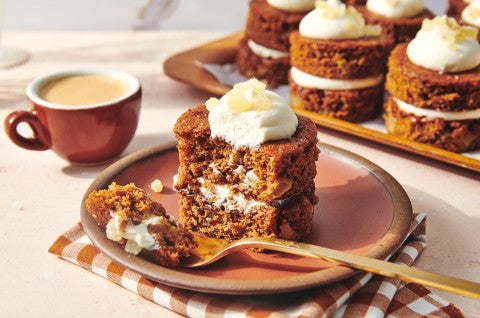 Mini Apple Cider Cakes 