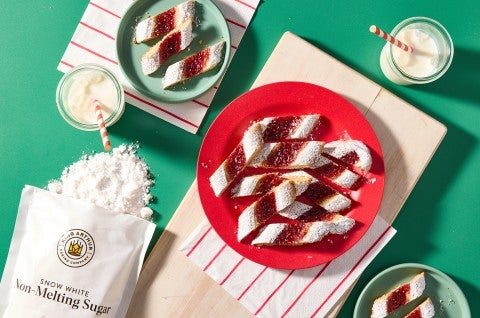 Simple Linzer Cookie Slices