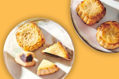 Red Bean Mooncakes