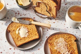 New England Anadama Bread 