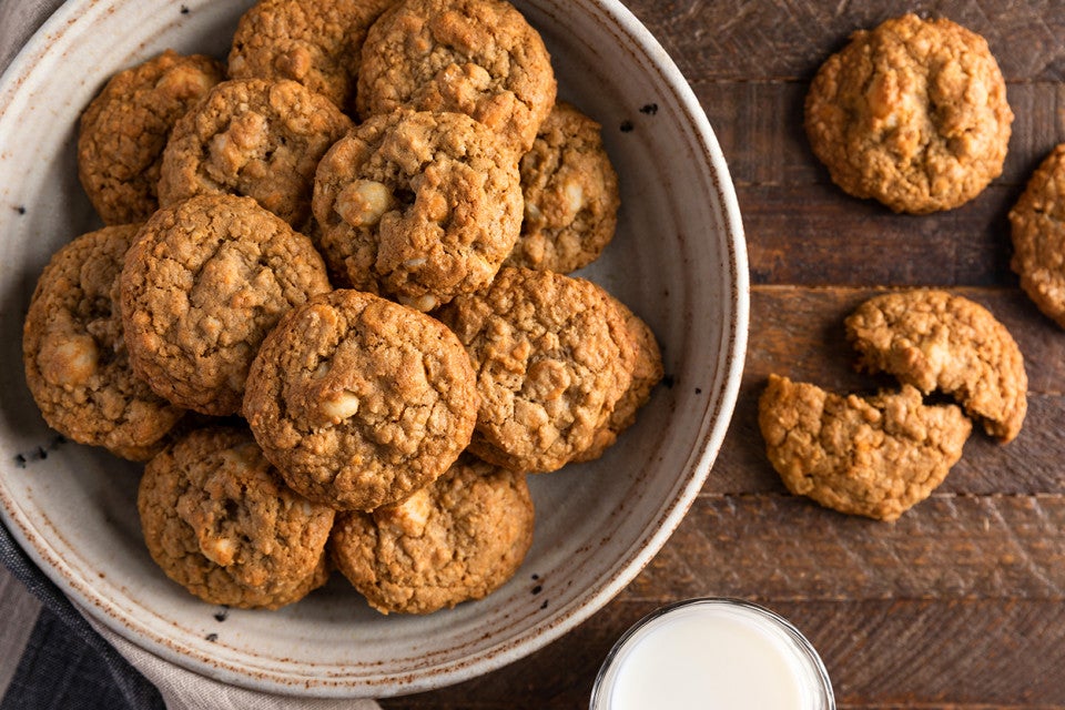 Butterscotch Macadamia Nut Cookies 