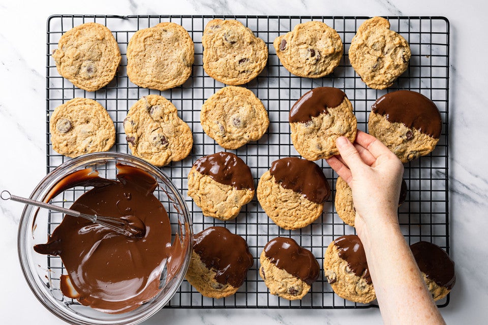Peanut-Chocolate Dips