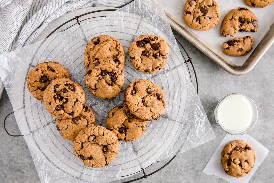 Crunchy Whole Grain Chocolate Chip Cookies