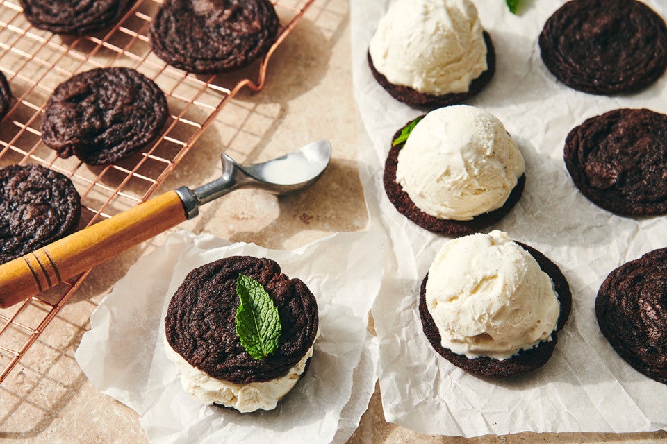 Chocolate Peppermint Snaps
