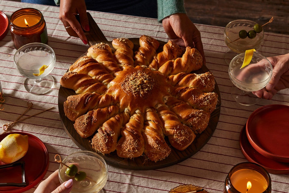 Garlic and Herb Sun Bread (Tarte Soleil) 