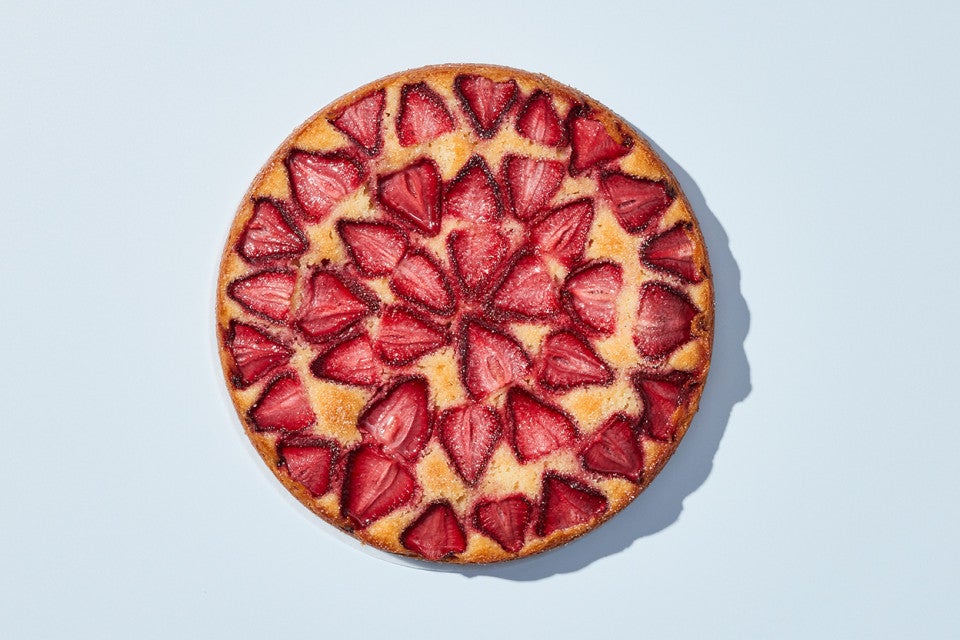 Super-Simple Strawberry Cake