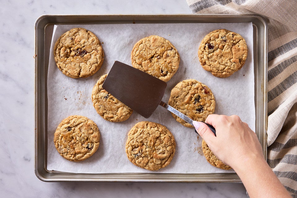 Oatmeal-Date Smash Cookies