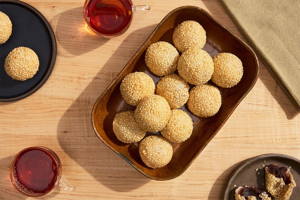 Jiān Duī (Fried Sesame Balls)