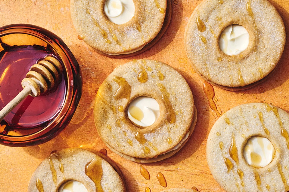Vanilla Cream Cheese Sandwiches drizzled with honey
