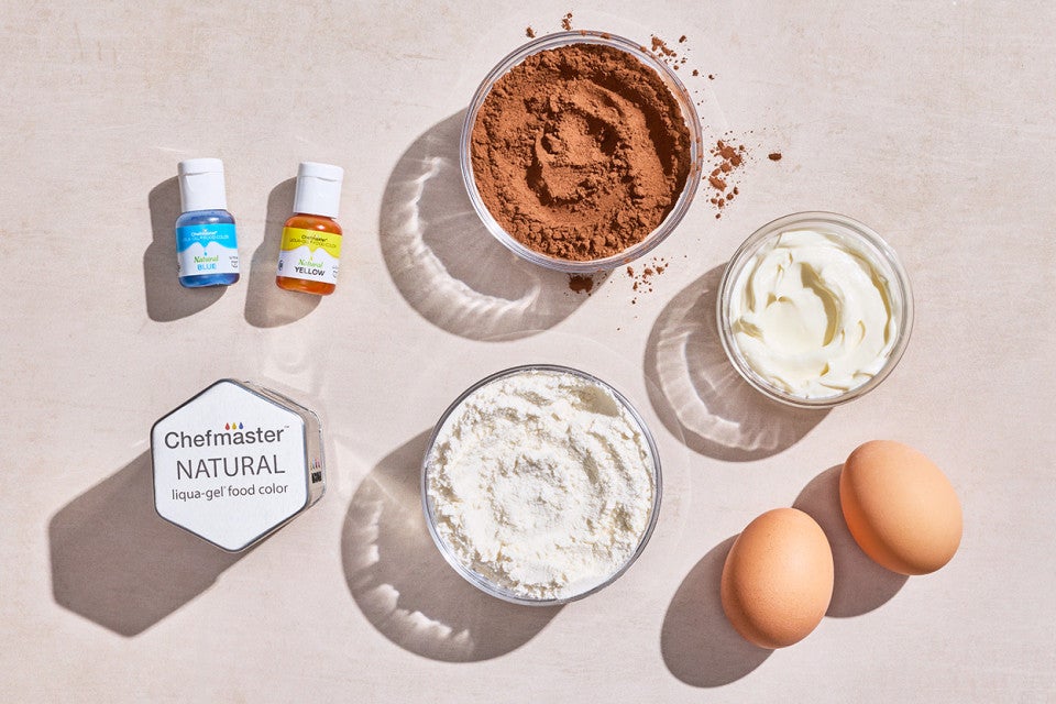 Ingredients to make mint brownies.