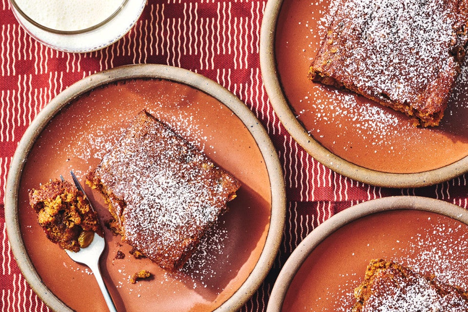 A slice of Spicy Cake Pan Cake on a plate.