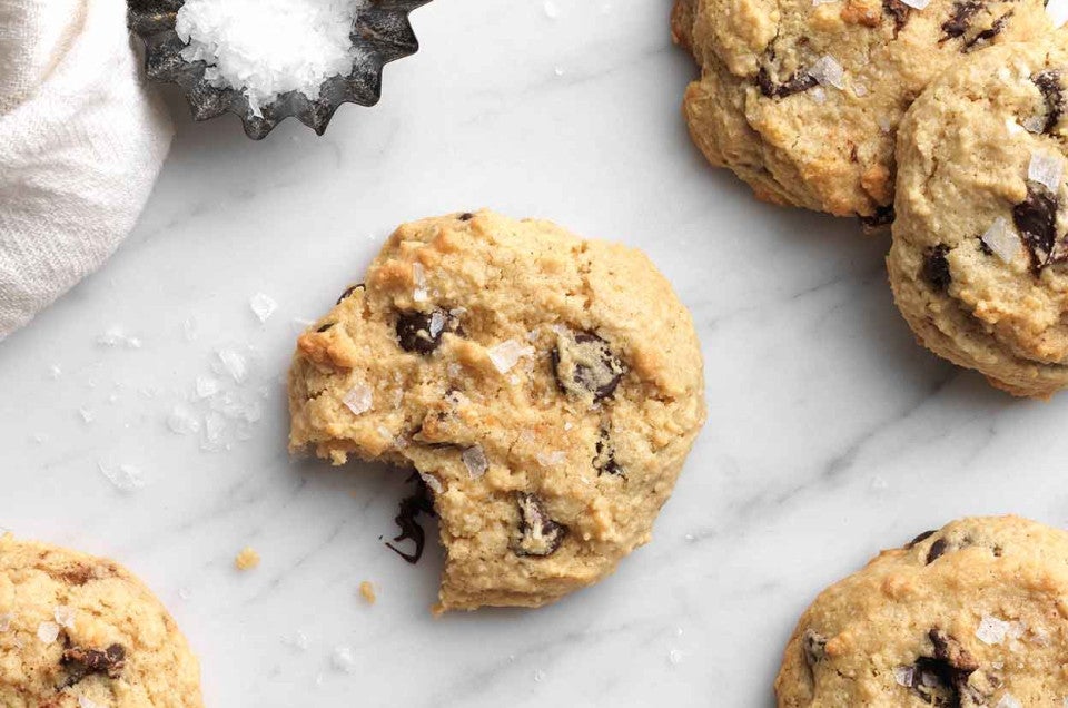 Gluten-Free Almond Flour Chocolate Chip Cookies  