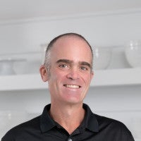 A headshot of Jeffrey Yankellow