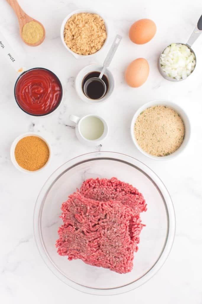 Ingredients needed to make meatloaf in the air fryer in separate bowls