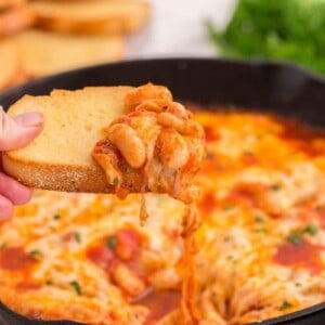 Delicious Cheesy White Bean Tomato Bake
