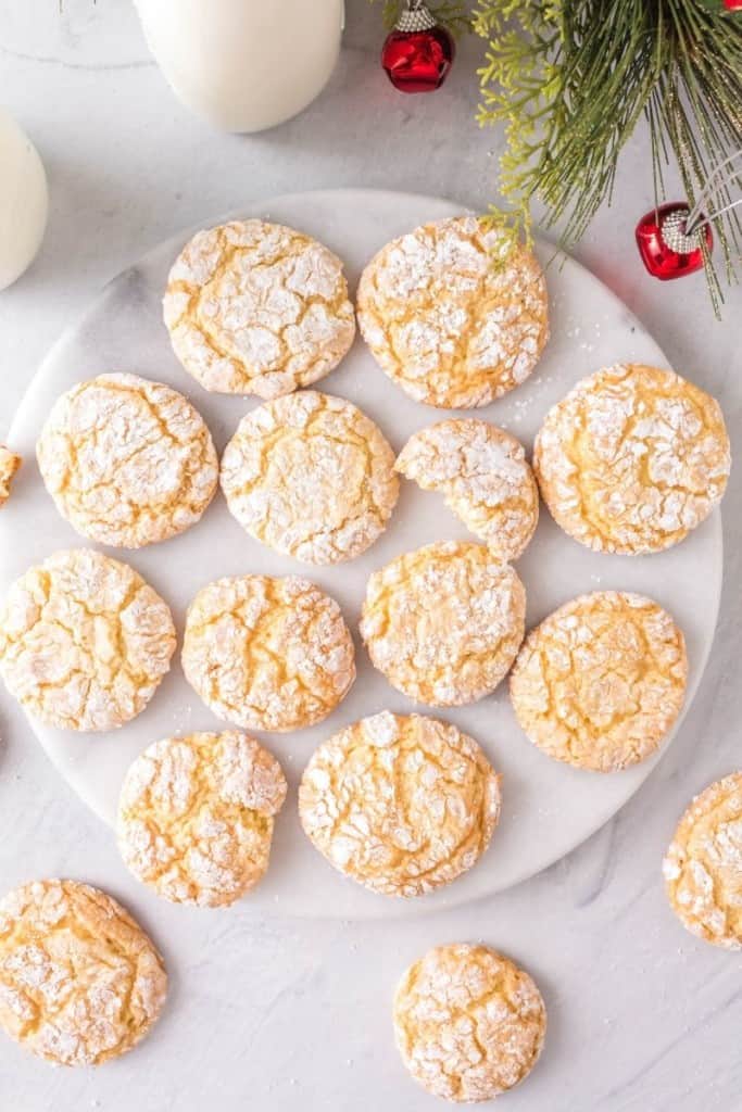 plate full of delicious vanilla crinkle cookies