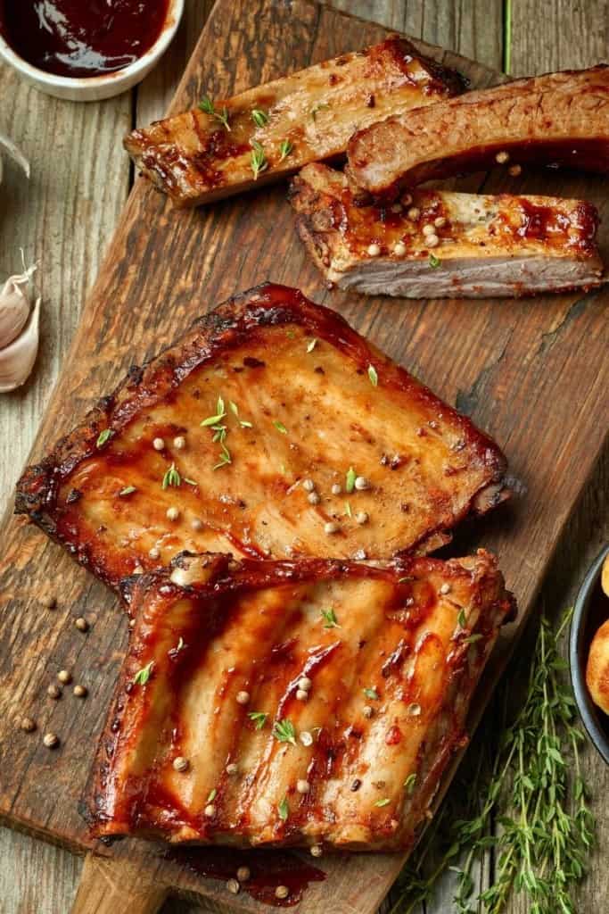 ribs on cutting board to be reheated in air fryer