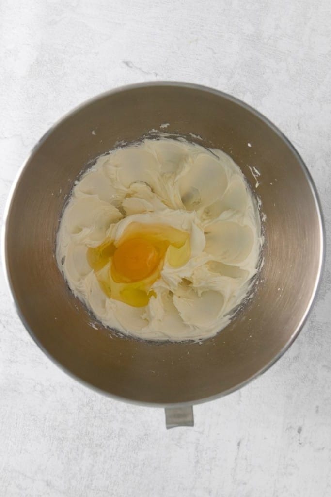 mix ingredients together in a mixing bowl