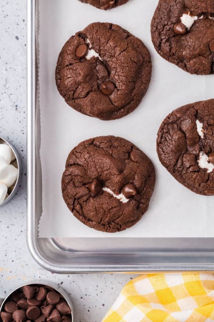 baking sheet with marshmallow cookies