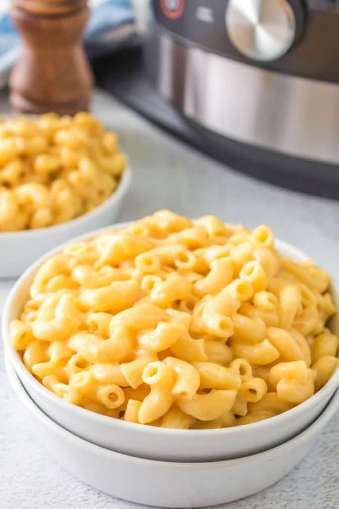2 bowls of ninja foodi mac and cheese