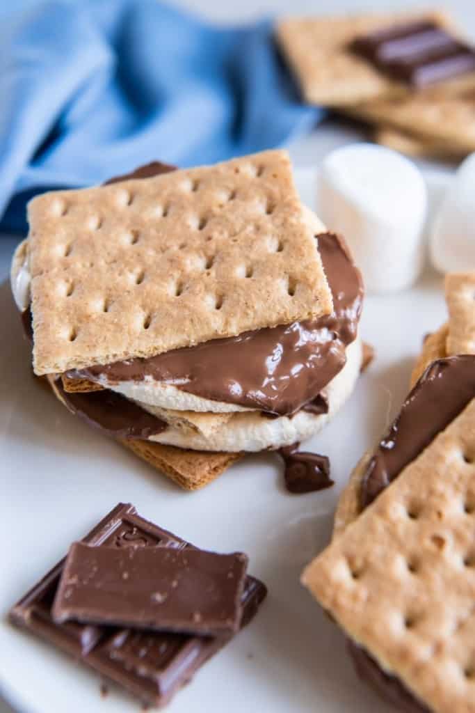 air fryer s'mores closeup