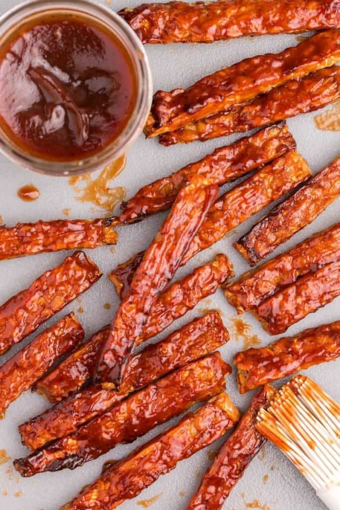 several pieces of air fryer tempeh