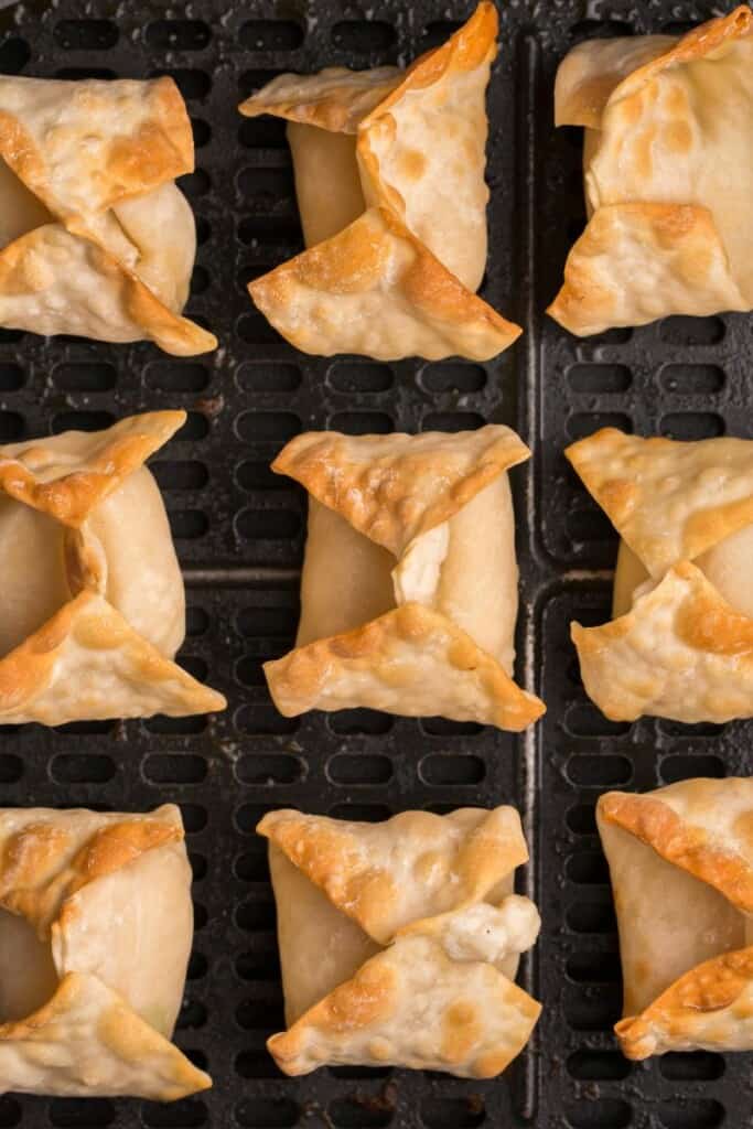 closeup of crab rangoon