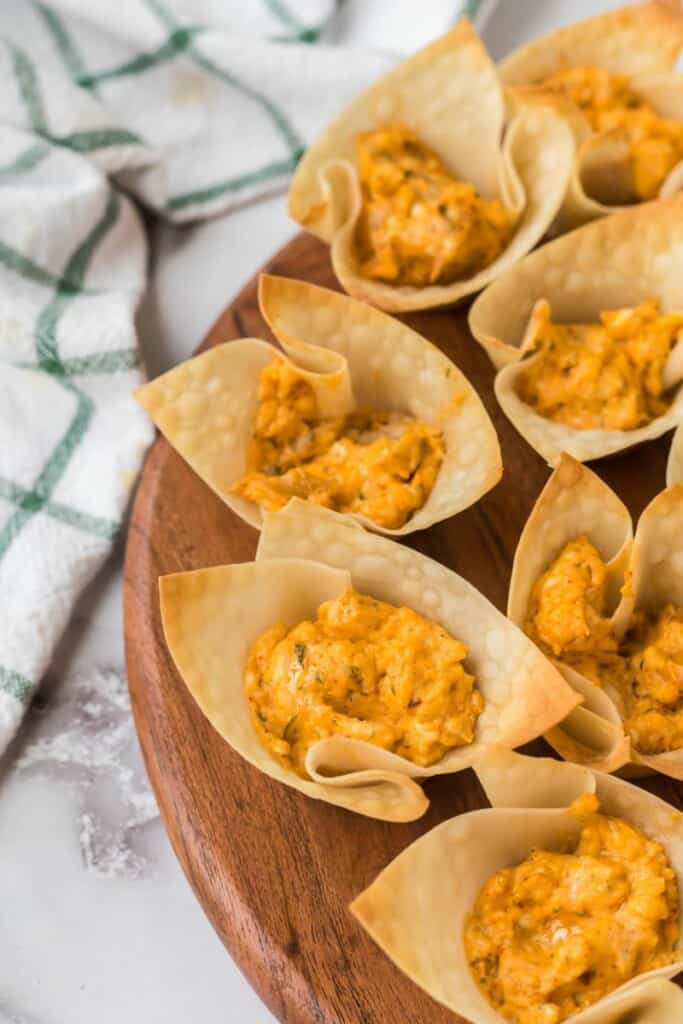 several chicken wontons