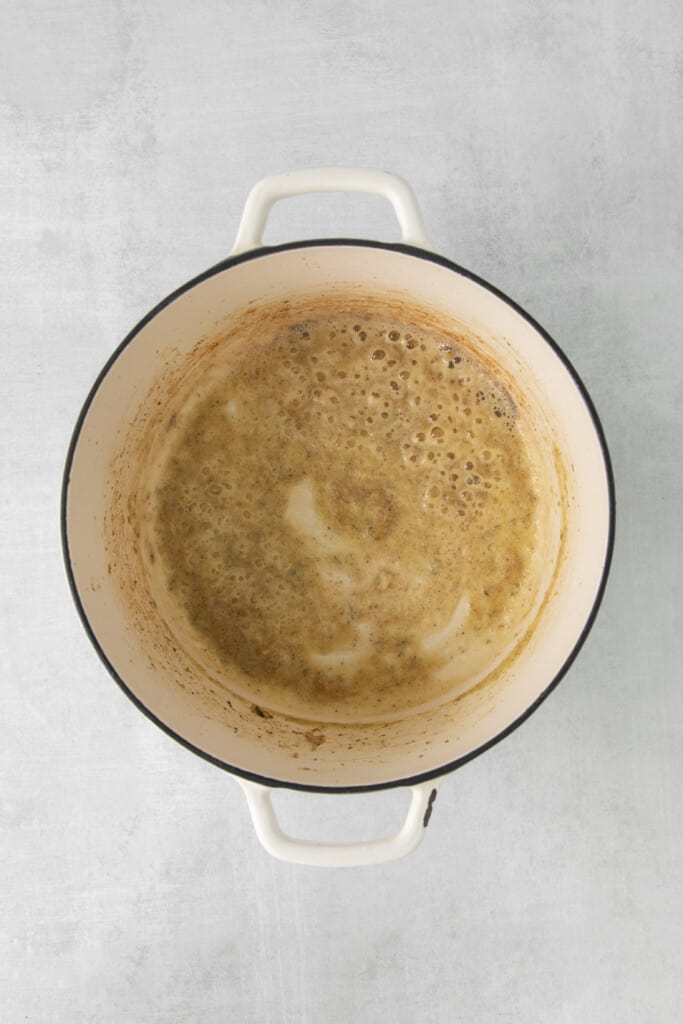 roux in pan