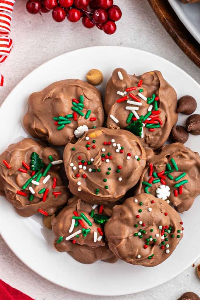 closeup overhead of slow cooker chocolate clusters