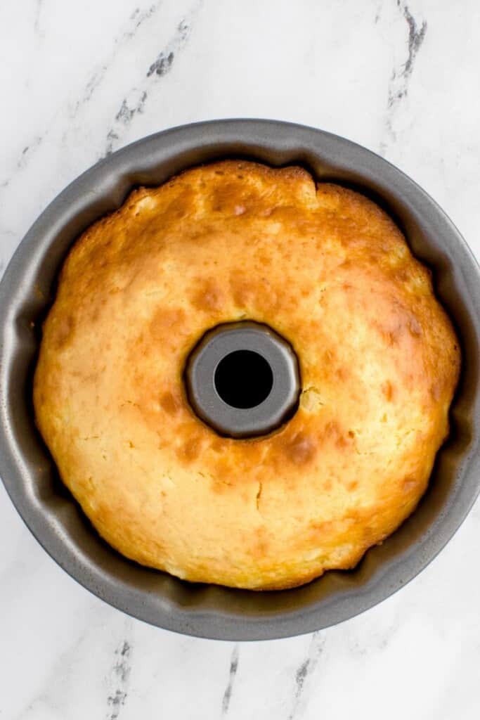 baked pineapple bundt cake