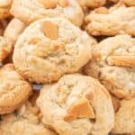 banana pudding cookies with vanilla wafers